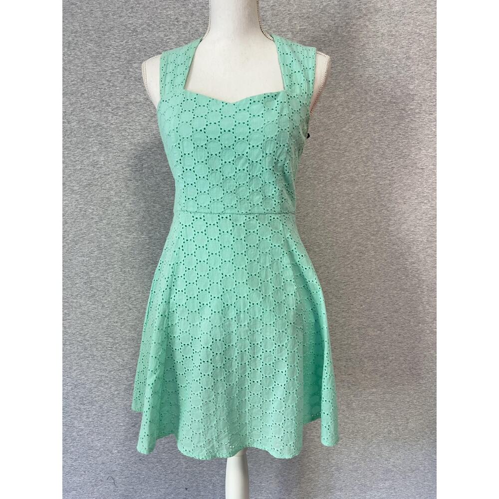 Forever 21‎ Dress Womens Medium Green Eyelet Open Back Fit Flare Summer Party